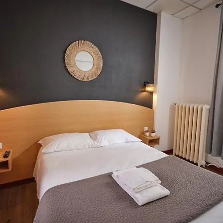 Hôtel de Lyon Valence  Buitenkant foto