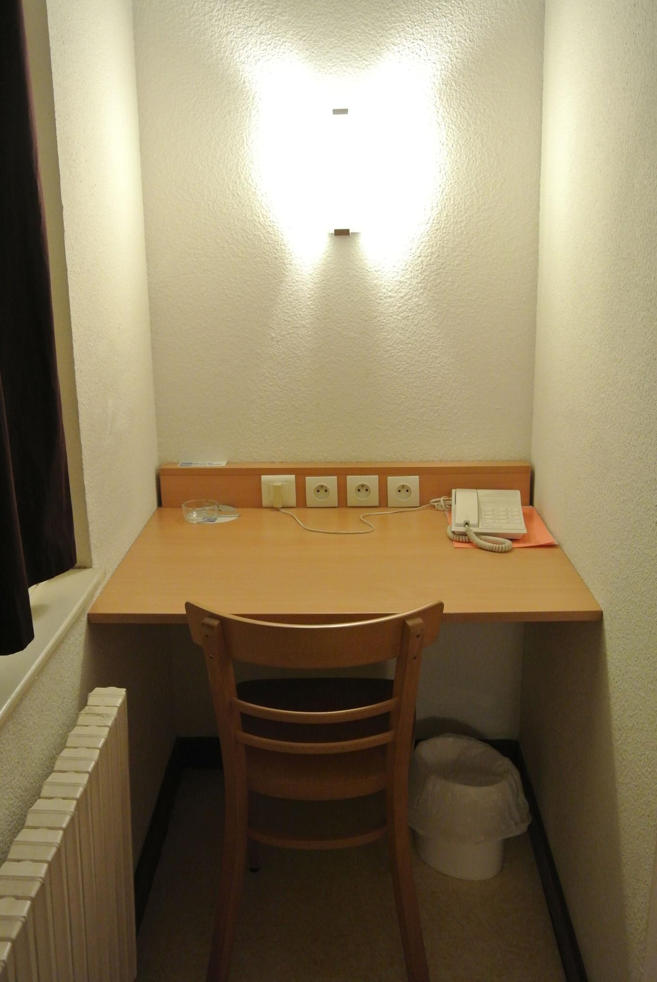 De Lyon Hotel 2*